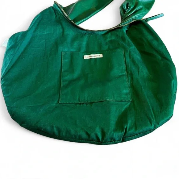 🍀Anthropologie Slouchy Leather Shoulder Hobo Tote in Emerald Green💚 - Picture 4 of 6
